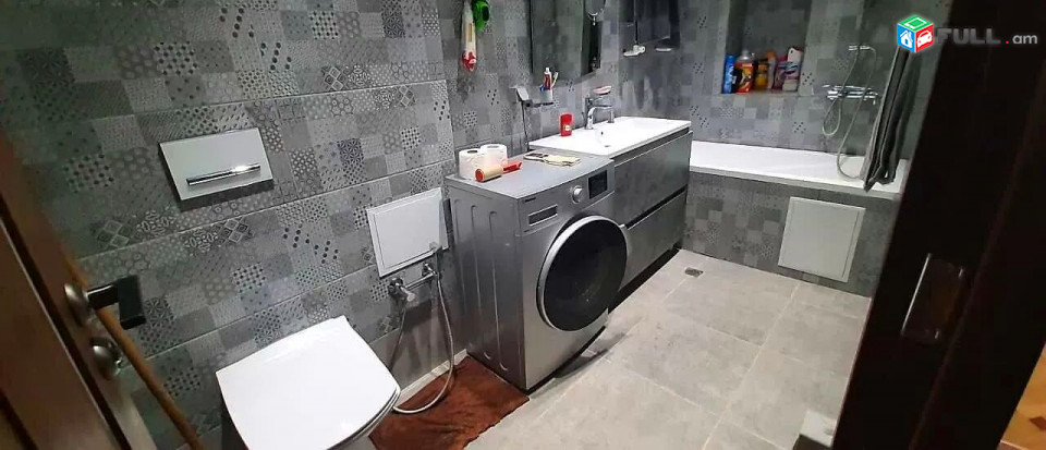 Կոդ MM0422  Սարյան փողոց 3 սեն. բնակարան / for rent Saryan st.