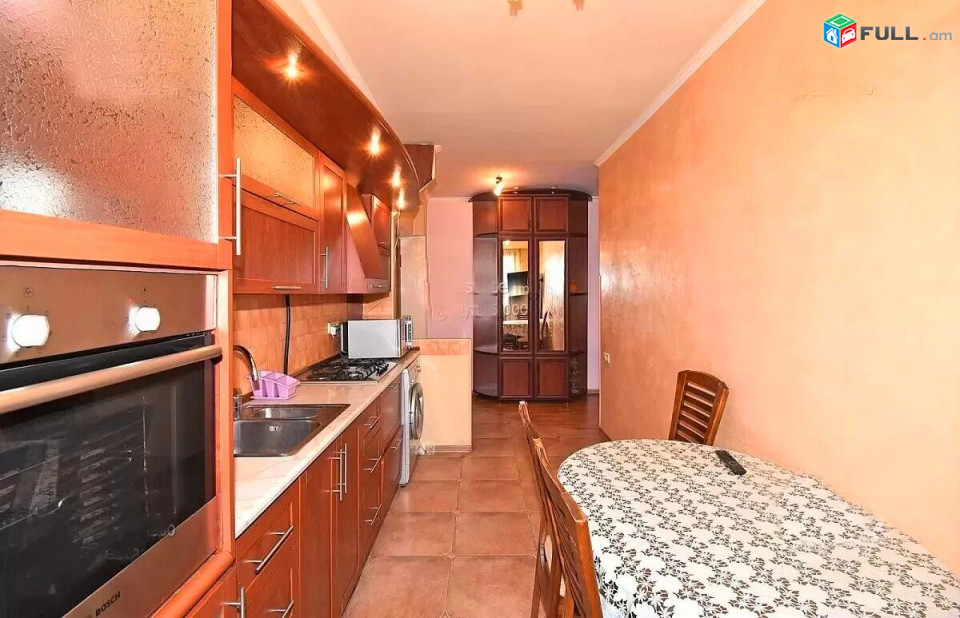 Կոդ MM0545  Թումանյան փողոց 3 սեն. բնակարան / for rent Tumanyan st.