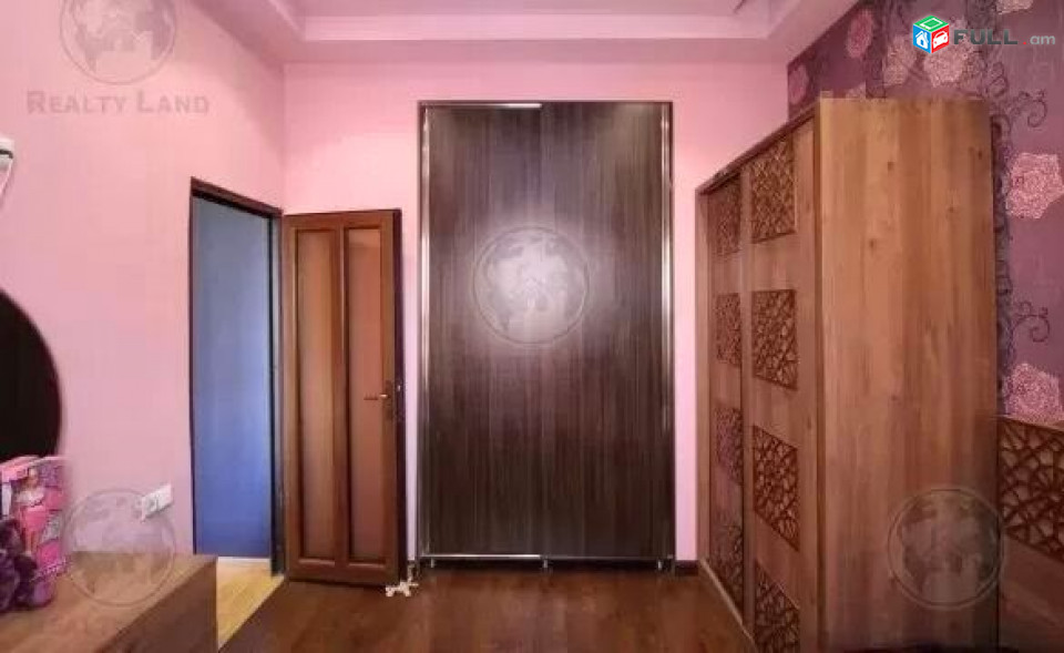 Կոդ MM0547  Ամիրյան փողոց 3 սեն. բնակարան / for rent Amiryan st.