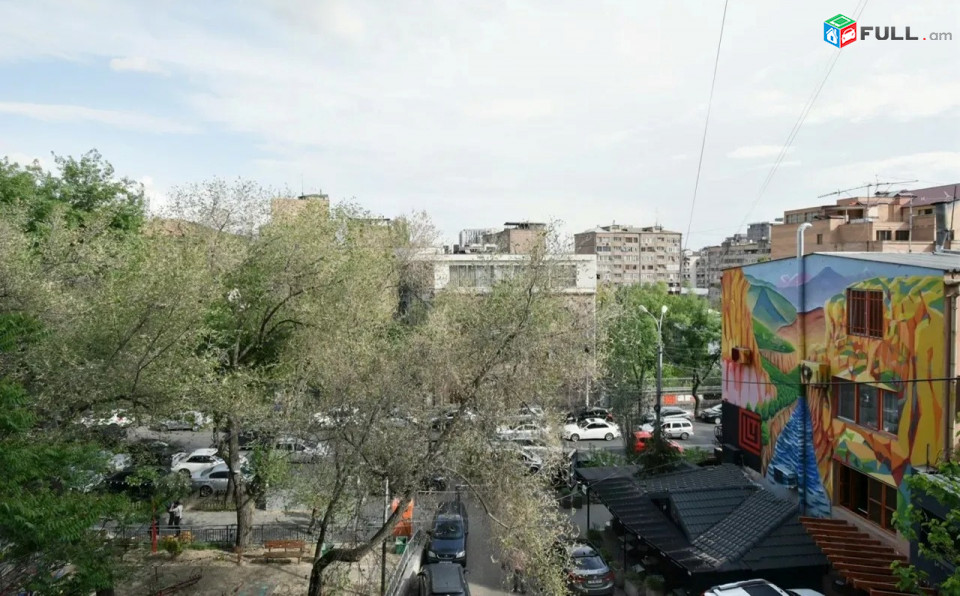 Կոդ 212119  Սարյան փողոց 3 սեն. բնակարան / for rent Saryan st