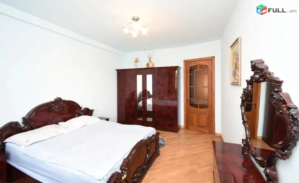 Կոդ 212119  Սարյան փողոց 3 սեն. բնակարան / for rent Saryan st