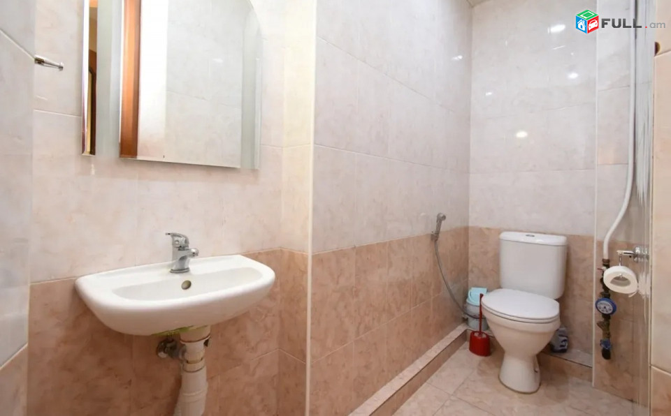 Կոդ 212119  Սարյան փողոց 3 սեն. բնակարան / for rent Saryan st