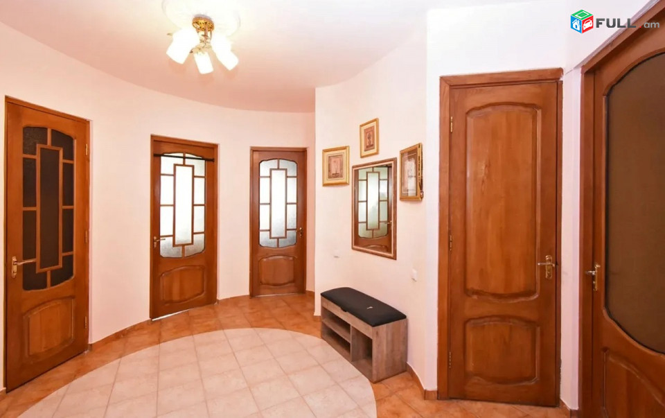 Կոդ 212119  Սարյան փողոց 3 սեն. բնակարան / for rent Saryan st