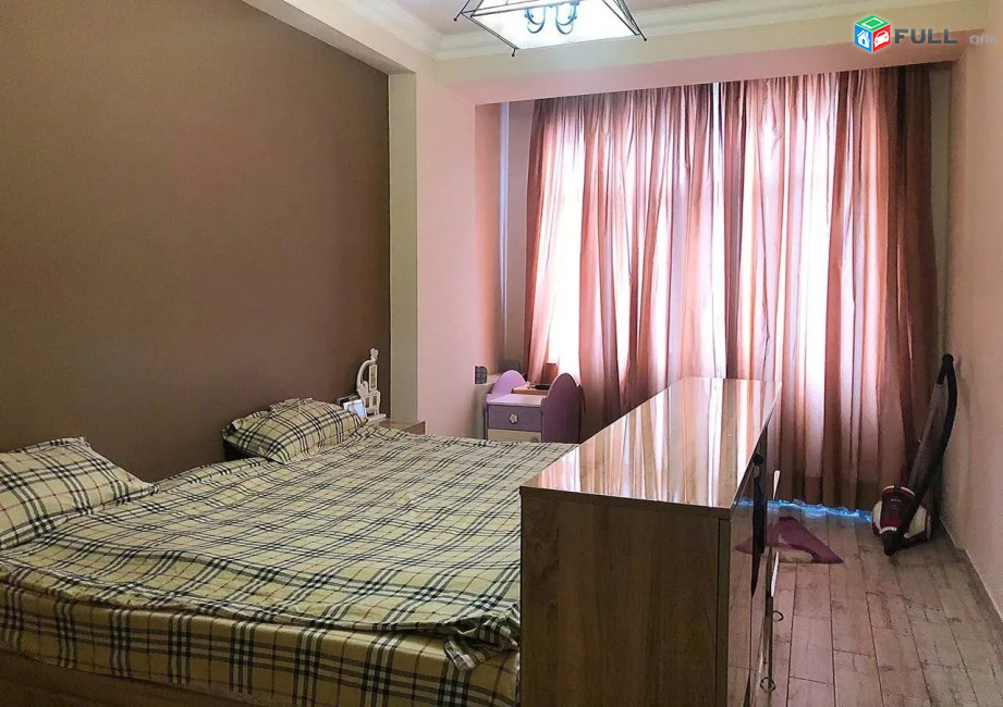 Կոդ 2121102  Ադոնց նորակառույց 3 սեն. բնակարան / for rent Adonc st