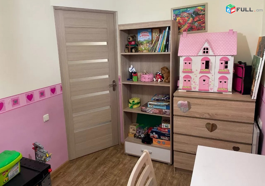 Կոդ 2121170  Վաղարշյան փողոց 3 սեն. բնակարան / for rent Vagharshyan st