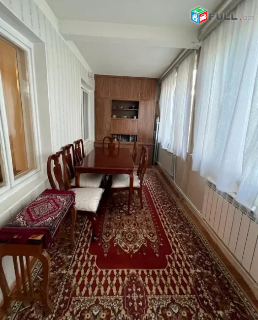 Կոդ 2121174  Արամ Խաչատրյան փողոց 3 սեն. բնակարան / for rent Aram Khachatryan st