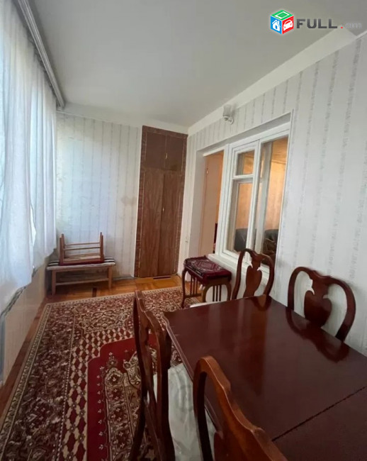 Կոդ 2121174  Արամ Խաչատրյան փողոց 3 սեն. բնակարան / for rent Aram Khachatryan st
