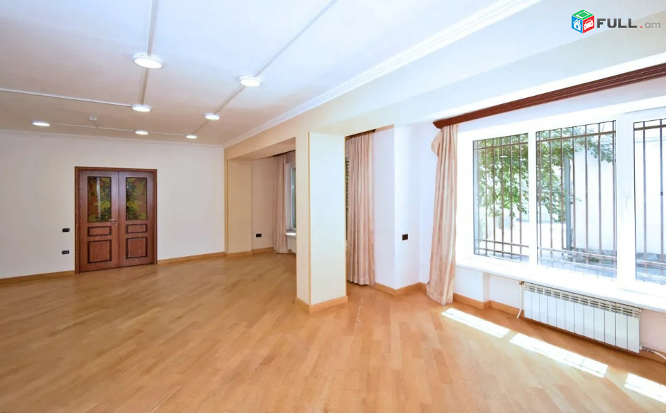 Կոդ 2121134  Սարյան փողոց 3 սեն. բնակարան / for rent Saryan st