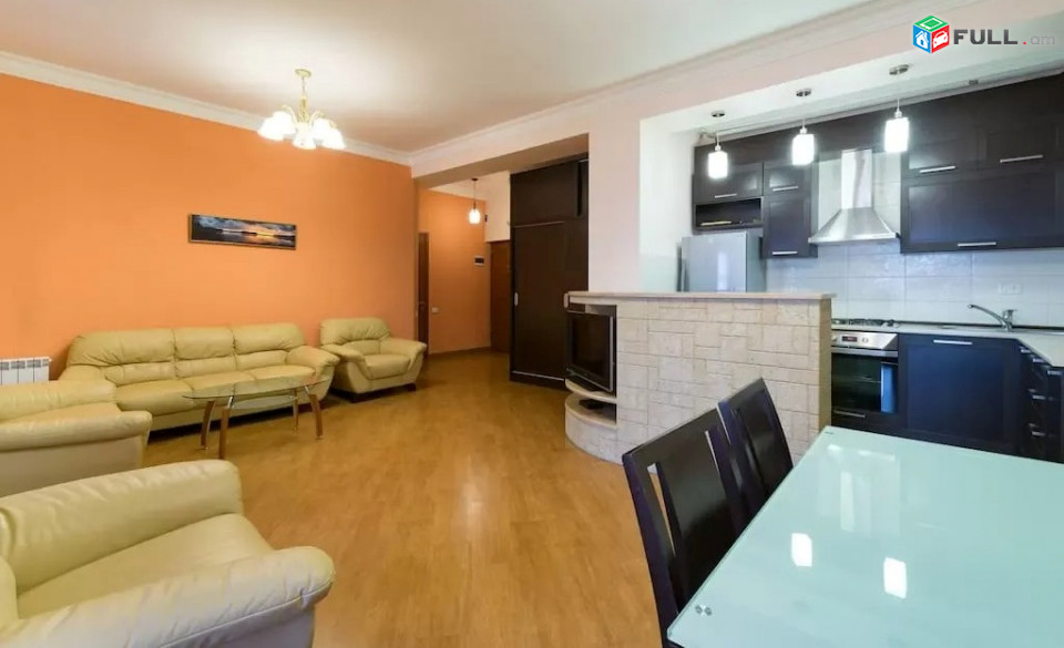 Կոդ 2121242  Նալբանդյան փողոց 3 սեն. բնակարան / for rent Nalbandyan st