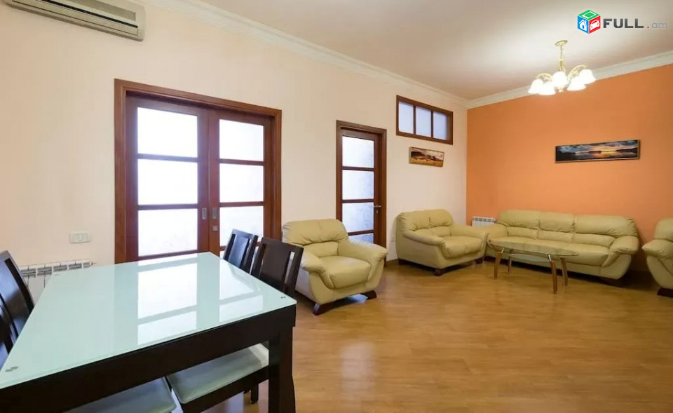 Կոդ 2121242  Նալբանդյան փողոց 3 սեն. բնակարան / for rent Nalbandyan st