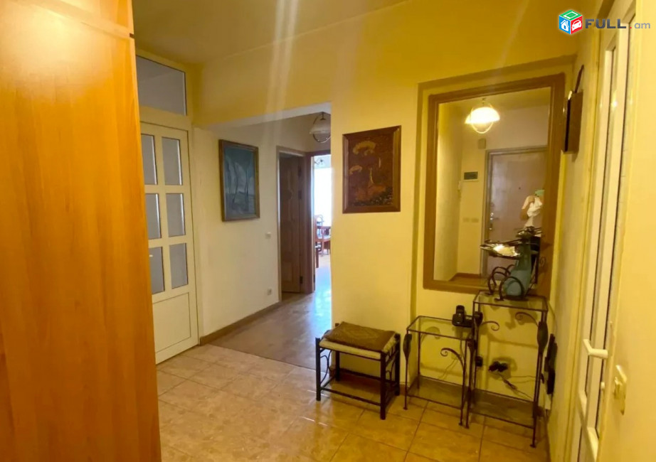 Կոդ 2121245  Նալբանդյան փողոց 3 սեն. բնակարան / for rent Nalbandyan sy