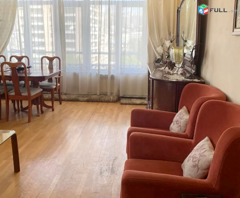 Կոդ 2121245  Նալբանդյան փողոց 3 սեն. բնակարան / for rent Nalbandyan sy