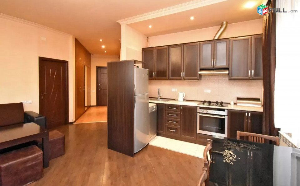 Կոդ 2121248  Սայաթ Նովա 3 սեն. բնակարան / for rent Sayat Nova st