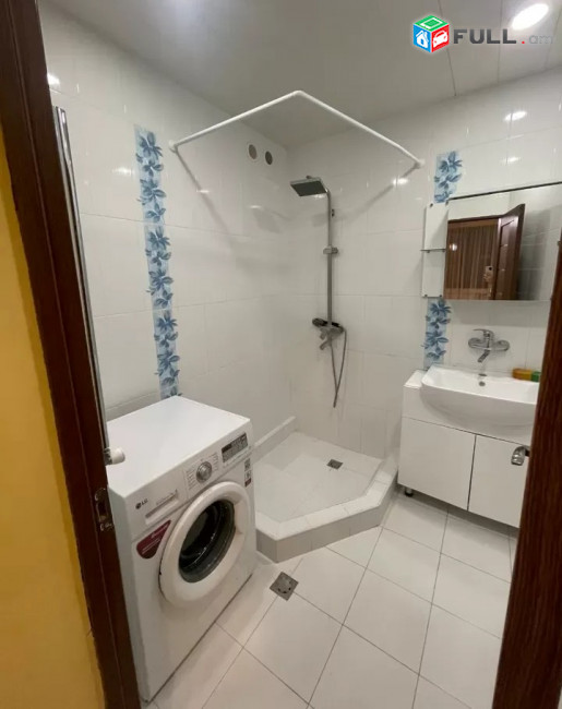Կոդ 2121269  Դեմիրճյան փողոց 4 սեն. բնակարան / for rent Demirchyan st