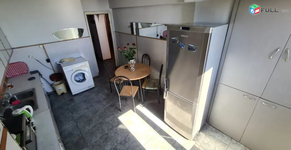 Կոդ 2121275  Սայաթ Նովա պողոտա 3 սեն. բնակարան / for rent Sayat Nova st