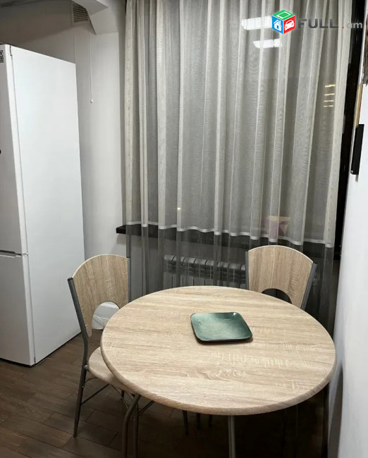 Կոդ FH01  Տիգրան Մեծ պողոտա 3 սեն. բնակարան / for rent Tigran Mec st