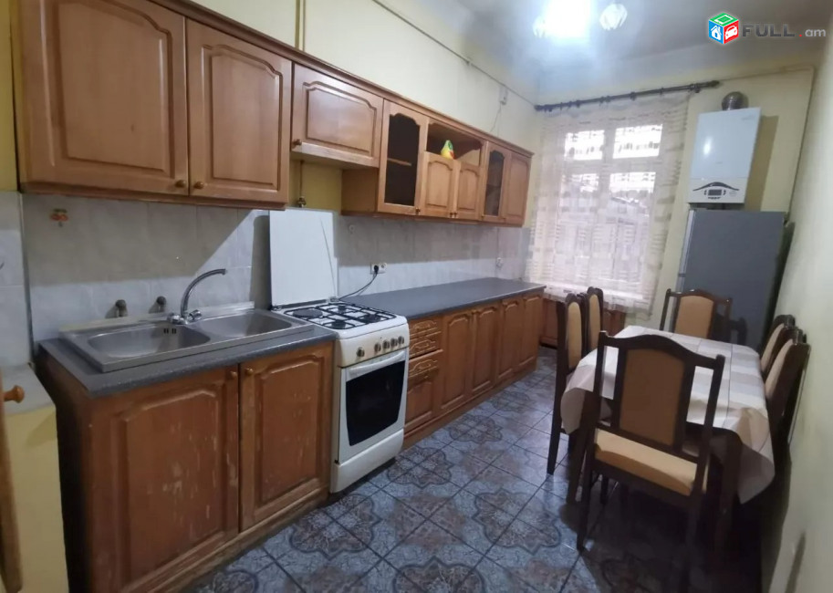 Կոդ FH04  Մաշտոցի պողոտա 3 սեն. բնակարան / for rent Mashtoc st