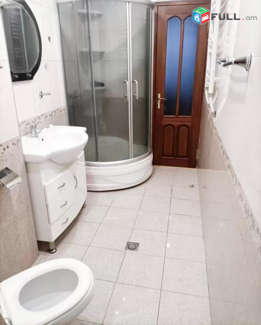 Կոդ FH17  Դեմիրճյան փողոց 3 սեն. բնակարան / for rent Demirchyan st.