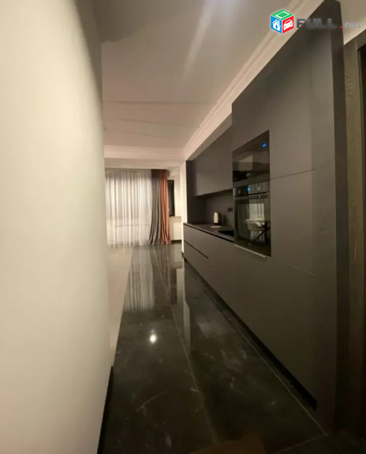 Կոդ FH19  Սարյան փողոց 3 սեն. բնակարան / for rent Saryan st