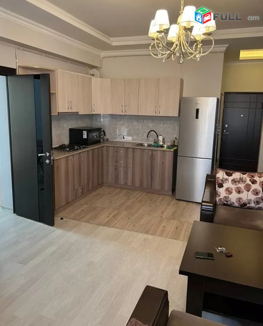 Կոդ FH42  Չարենց նորակառույց 3 սեն. բնակարան / for rent Charenc st