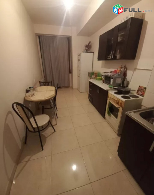 Կոդ FH59  Ադոնց նորակառույց 3 սեն. բնակարան / for rent Adonc st