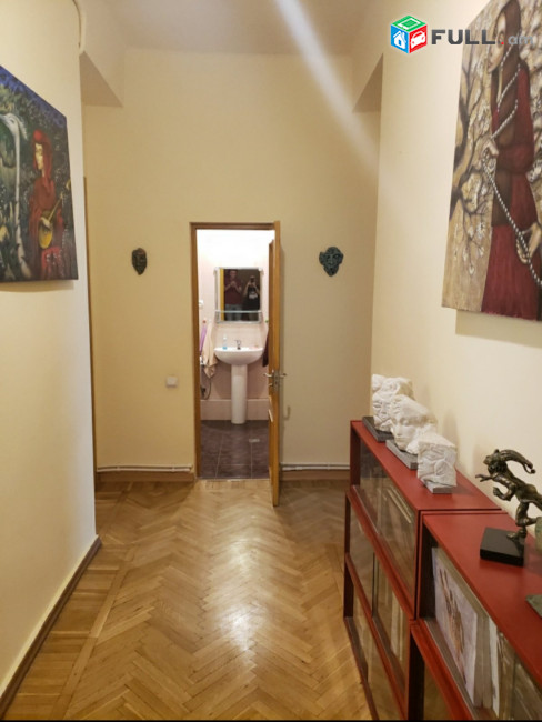 Կոդ FH57  Ամիրյան փողոց 3 սեն. բնակարան / for rent Amiryan st