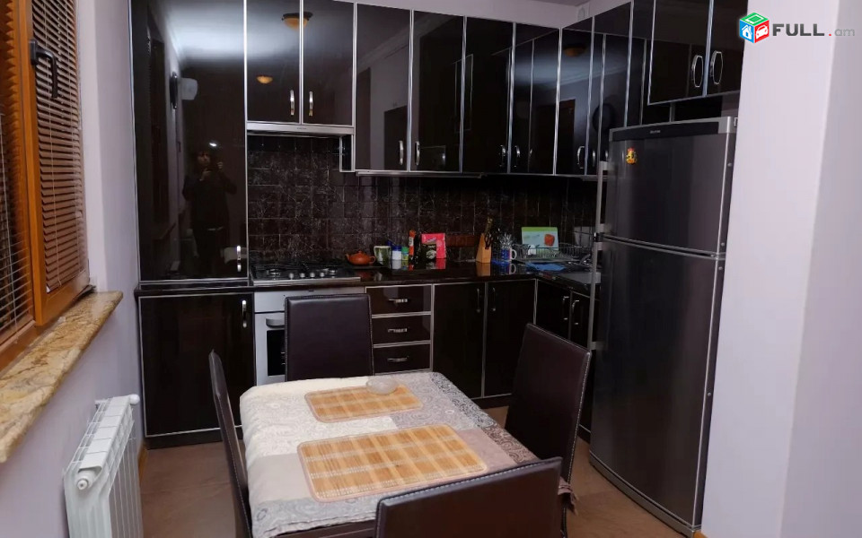 Կոդ FH80  Մաշտոցի պողոտա 3 սեն. բնակարան / for rent Mashtoc st