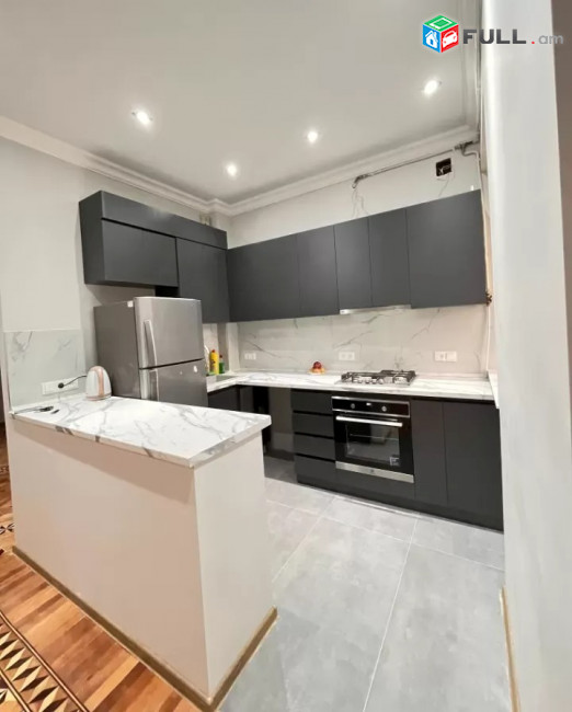 Կոդ FH90  Սարյան փողոց 3 սեն. բնակարան / for rent Saryan st