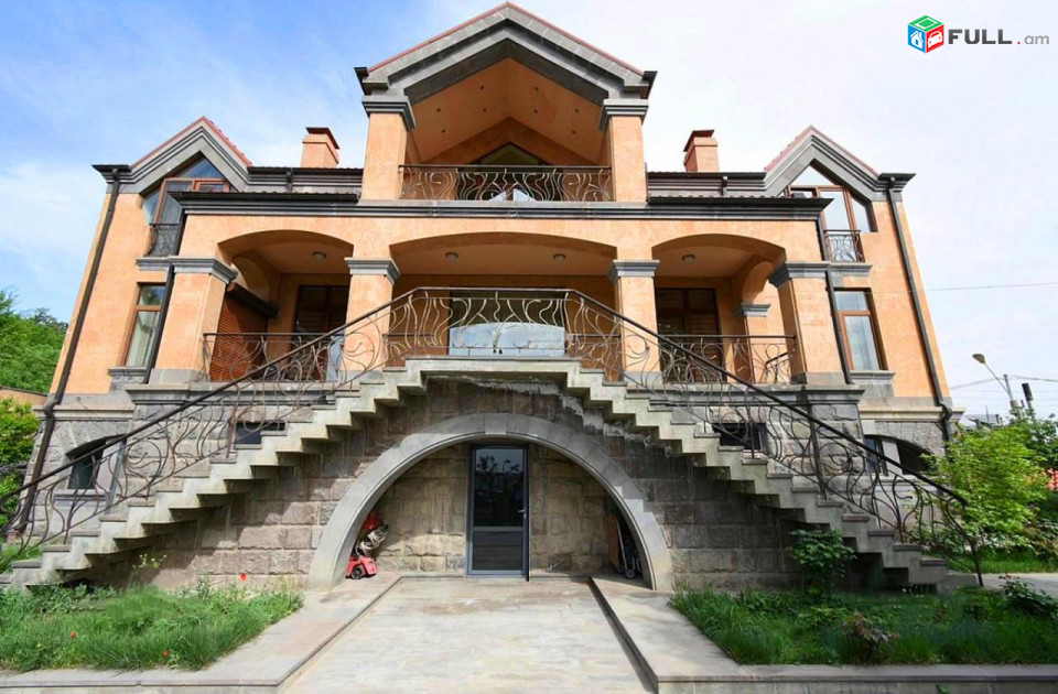 Կոդ FH104  Երեք հարկանի քարե տուն Վահրամ Փափազյան փողոցում Արաբկիրում, 750 ք.մ