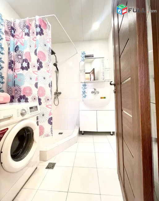 Կոդ FH134  Դեմիրճյան փողոց  3 սեն. բնակարան / for rent Demirchyan st