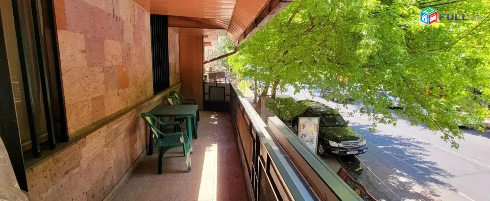 Կոդ FH138  Սարյան փողոց 3 սեն. բնակարան / for rent Saryan st.