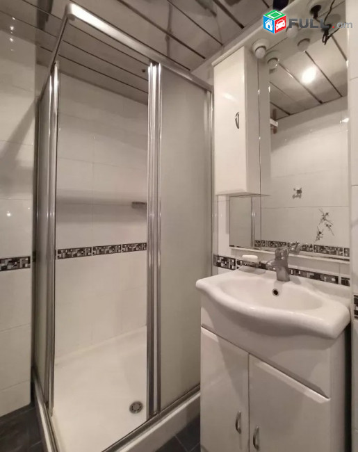 Կոդ FH140  Աբովյան փողոց 3 սեն. բնակարան / for rent Abovyan st.