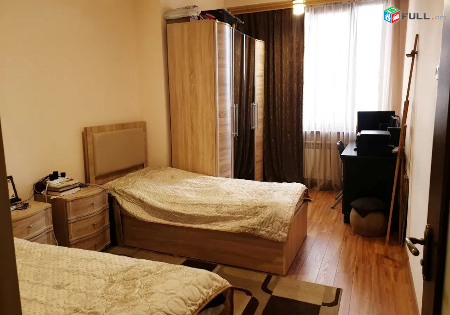 Կոդ FH171  Ադոնց նորակառույց 3 սեն. բնակարան / for rent Adonc st