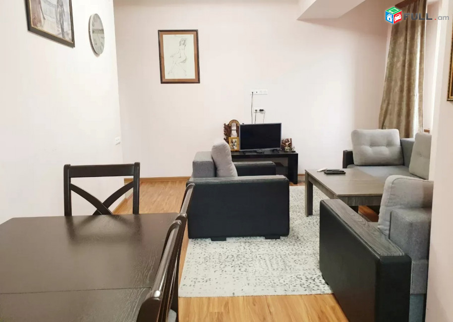 Կոդ FH171  Ադոնց նորակառույց 3 սեն. բնակարան / for rent Adonc st