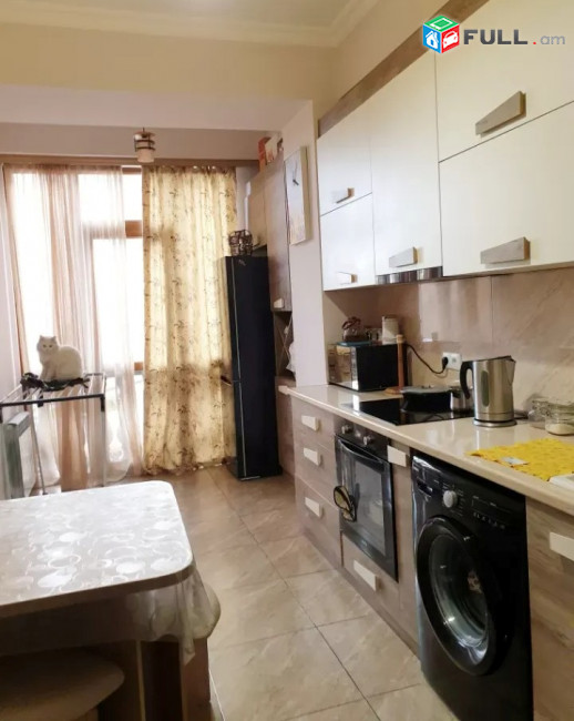 Կոդ FH171  Ադոնց նորակառույց 3 սեն. բնակարան / for rent Adonc st
