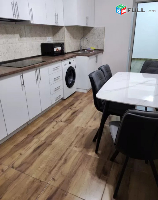Կոդ FH210  Ադոնց նորակառույց 3 սեն. բնակարան / for rent Adonc st.