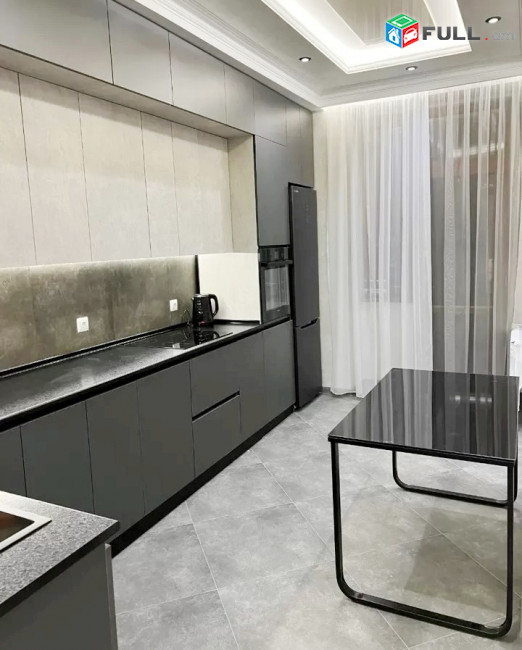 Կոդ FH215  Ադոնց նորակառույց 3 սեն. բնակարան / for rent Adonc st
