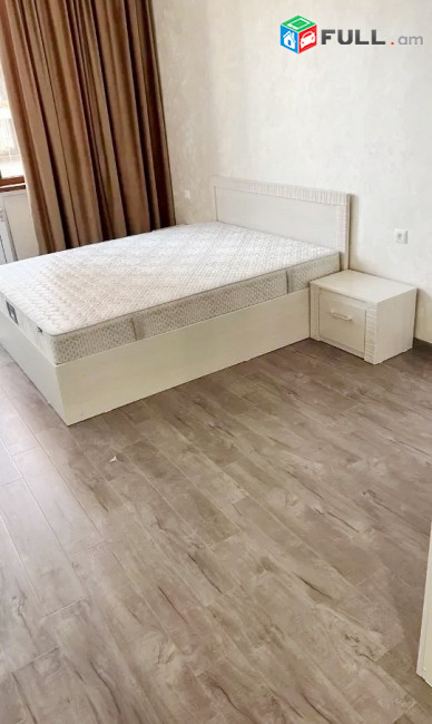 Կոդ FH215  Ադոնց նորակառույց 3 սեն. բնակարան / for rent Adonc st