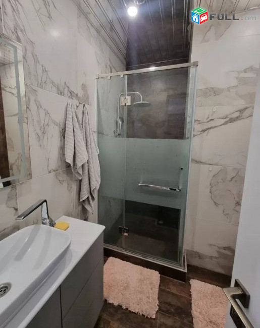 Կոդ FH240  Ամիրյան նորակառույց 2 սեն. բնակարան / for rent Amiryan st