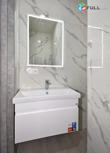 Կոդ FH271  Սարյան նորակառույց 3 սեն. բնակարան / for rent Saryan st.