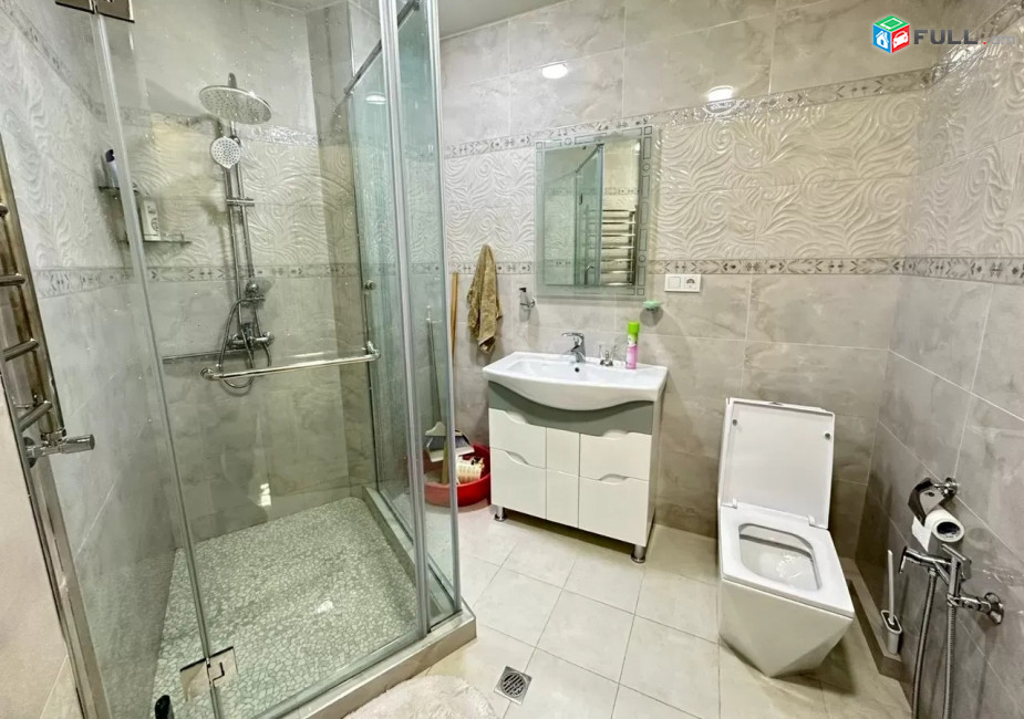 Կոդ FH305  Ադոնց նորակառույց 3 սեն. բնակարան / for rent Adonc st