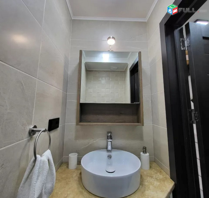 Կոդ FH450  Սարյան փողոց 2 սեն. բնակարան / for sale Saryan st.