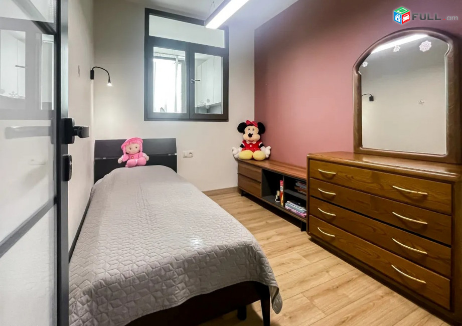 Կոդ FH500  Սարյան փողոց 3 սեն. բնակարան / for rent Saryan st.