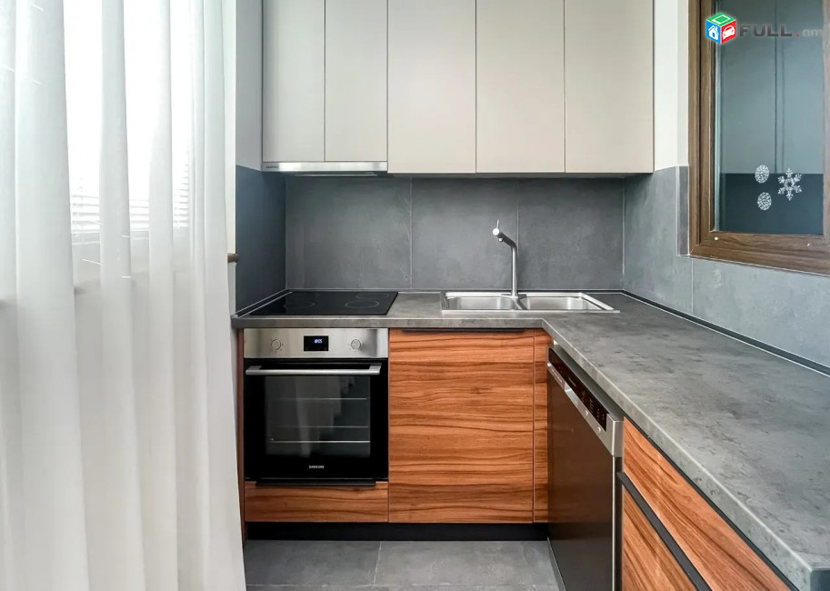 Կոդ FH500  Սարյան փողոց 3 սեն. բնակարան / for rent Saryan st.