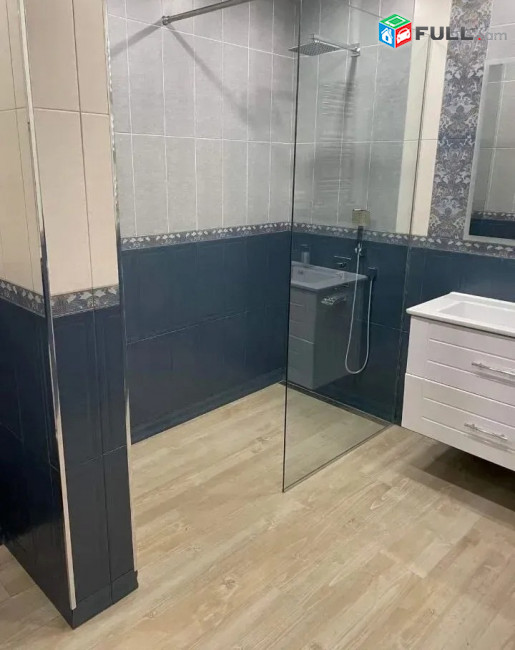 Կոդ 21001  Պարոնյան փողոց նորակառույց 3 սեն. բնակարան Դվինի հարևանությամբ