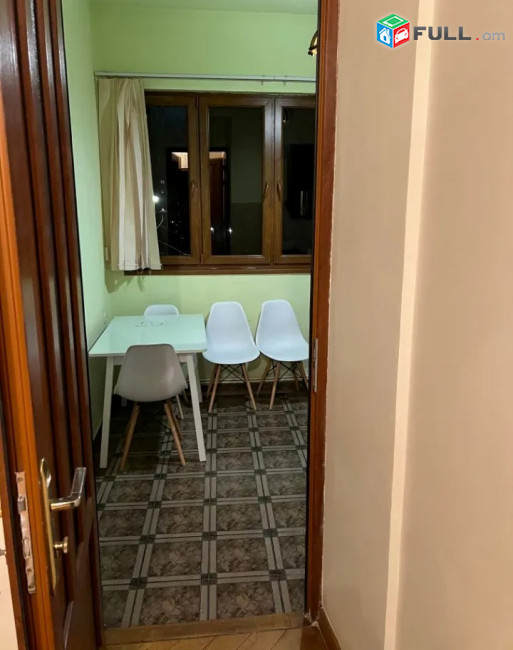 Կոդ 270031  Մաշտոցի պողոտա 3 սեն. բնակարան Թումանյան Պուշկին խաչմերուկ