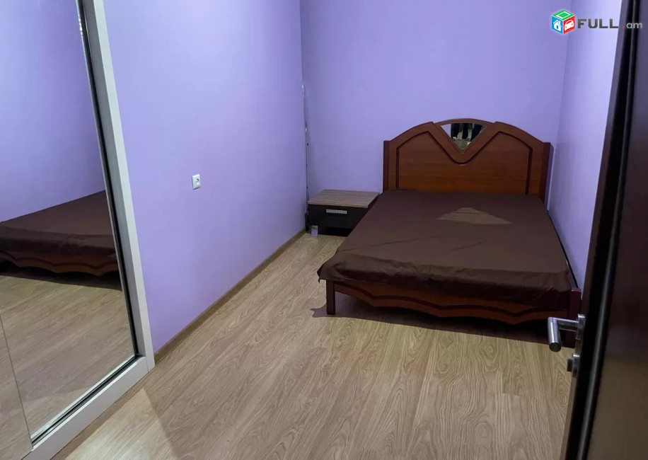 Կոդ 270035  Սայաթ Նովա պողոտա 3 սեն. բնակարան / for rent Sayat Nova st