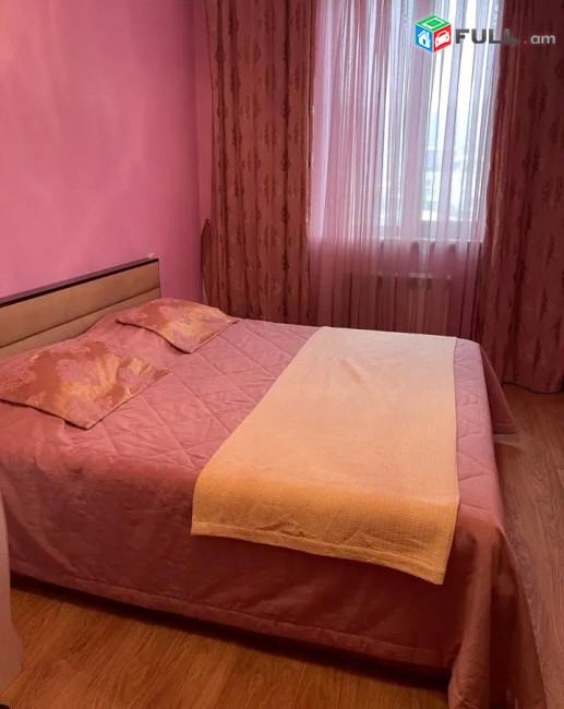 Կոդ 270035  Սայաթ Նովա պողոտա 3 սեն. բնակարան / for rent Sayat Nova st