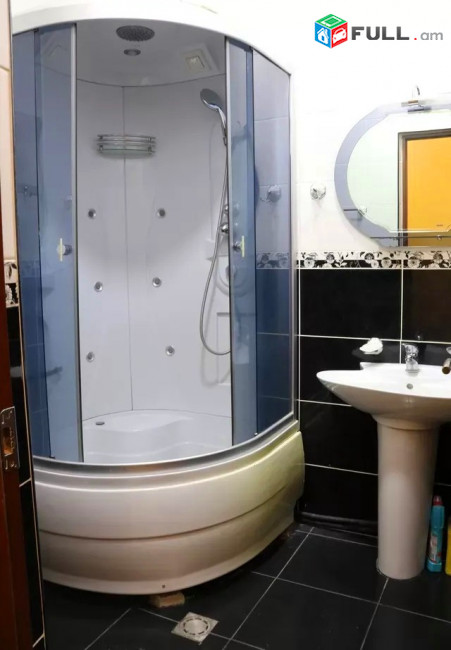 Կոդ MM0641  Սարյան փողոց 3 սեն. բնակարան / for rent Saryan st.