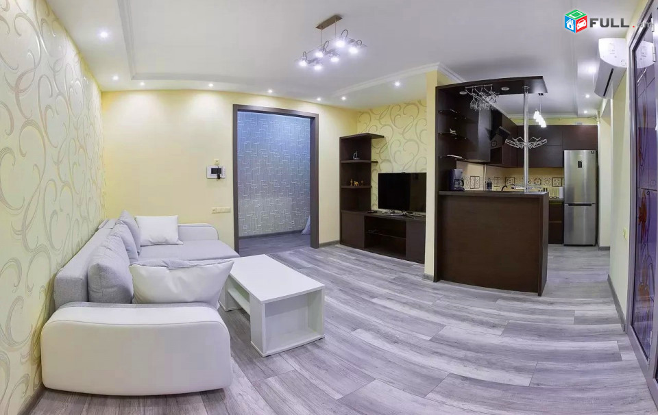 Կոդ MM0773  Աբովյան փողոց 3 սեն. բնակարան 